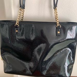 Michael KORS black shiny tote w/gold chain accents an brown straps